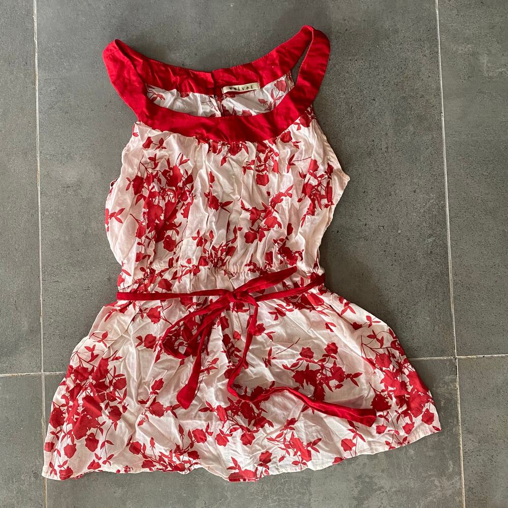 Velvet Blouse M Red Floral on White Circle Neckline Sleeveless Top Self Belt - Picture 4 of 7